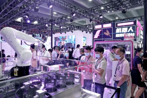 深圳市侨商会名誉会长杨国强旗下碧桂园 千玺机器人惊艳海丝博览会