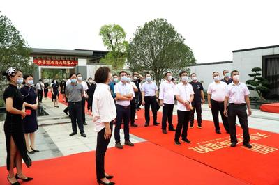 携手鏖战 奋楫向前--天福集团年中会议暨犇腾大战半年总结会议顺利召开