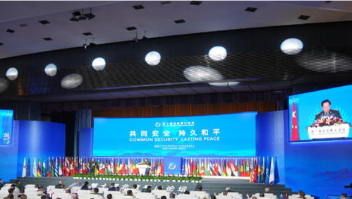 菲军舰强闯黄岩岛,中菲人员在南海国际会议现场交锋,双方爆发口角