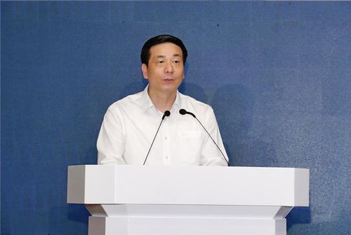 集团董事局主席金位海出席知名浙商助力衢州跨越式发展大会